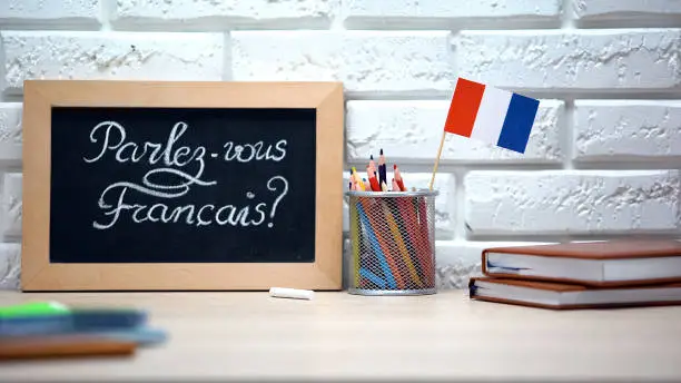Formation en français, cours en Francais, formation Francais CPF, SE FORMER EN FRANCAIS, FORMATION FRANCAIS B1, FORMATION FLE, FORMATION B2, TEST DE FRANCAIS NATURALISATION,