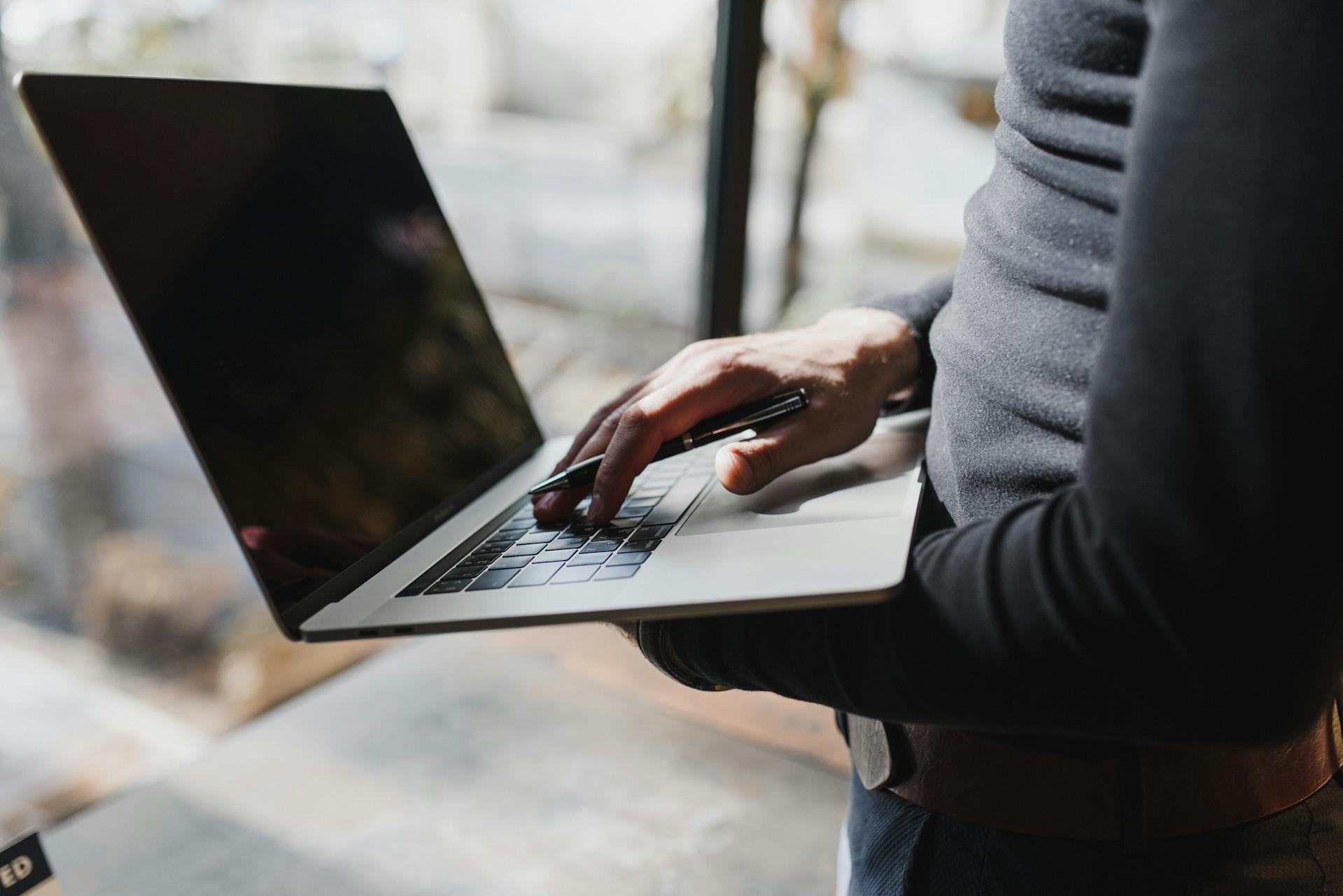 applications langues 2025, réalité augmentée FLE, RA apprentissage français, e‑learning FLE, Mondly AR, AR Flashcards, Quiver, traduction instantanée RA, immersion virtuelle, environnement interactif, motivation apprenants, mémorisation visuelle, accessibilité mobile, application personnalisée, tutoriel FLE, formation en ligne, parcours adaptatif, reconnaissance vocale, contenus immersifs, plateforme FLE, cours FLE innovants, blended learning, Qualiopi, CPF, RNCP, ORSYS, Cegos, CNAM, Paris, Lyon, Marseille, Toulouse, Lille, Nantes, Strasbourg, Bordeaux, Montpellier, Rennes
